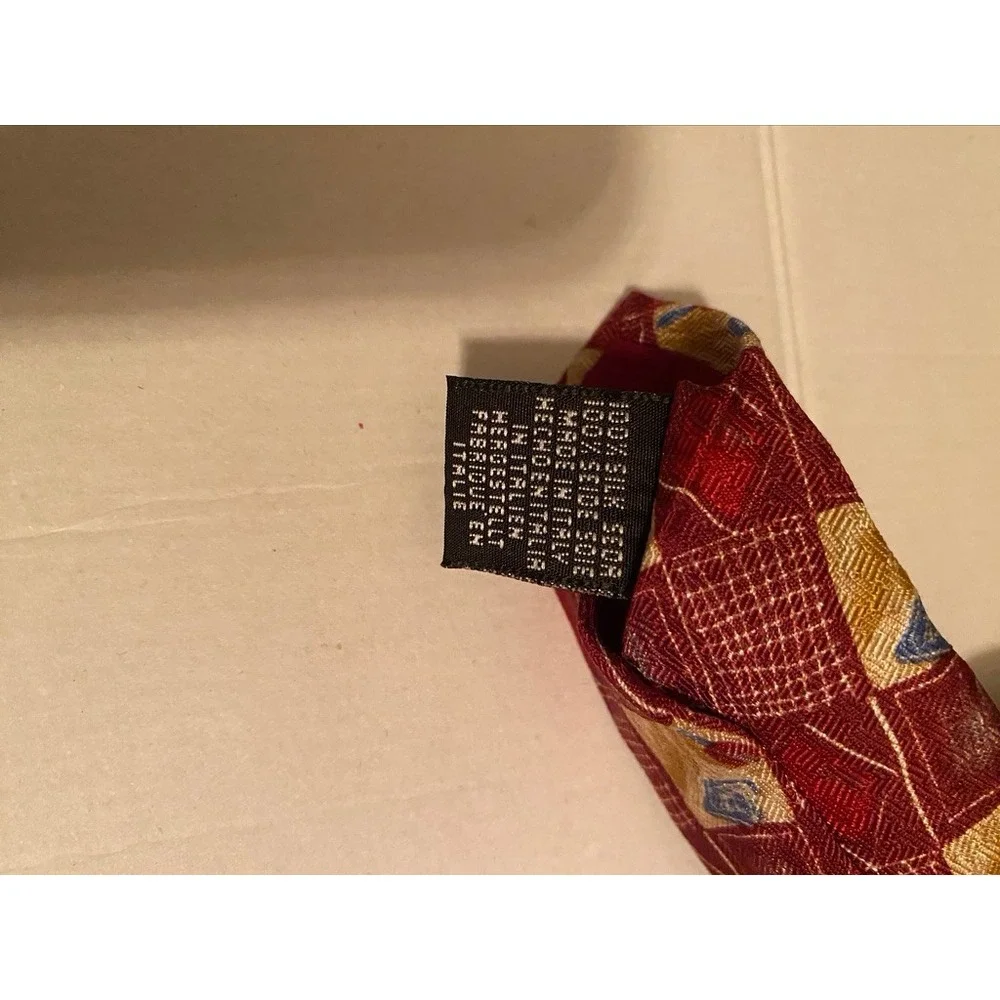 Chatterbox Joe Boxer Mens Silk Tie Geometric Grid Burgundy Gold Made in Italy